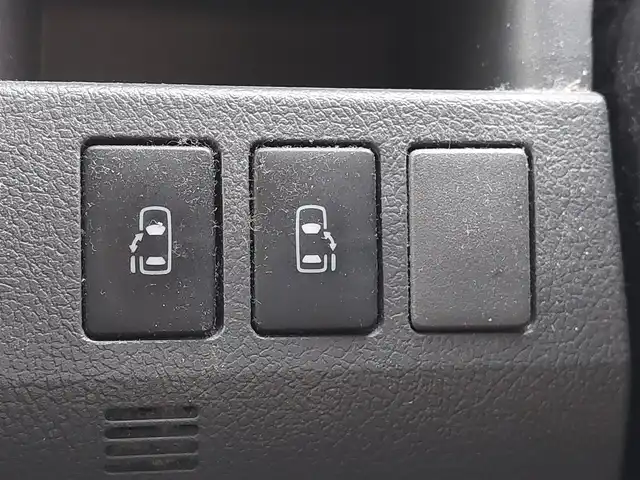 トヨタ ヴォクシー ZS 煌Ⅱ 東京都 2009(平21)年 10.7万km シルバーM 純正ナビ/CD/DVD/TV/Bluetooth/バックカメラ/ビルトインETC/フロントドライブレコーダー/両側パワースライドドア/リヤエアコン/オートライト/スマートキー