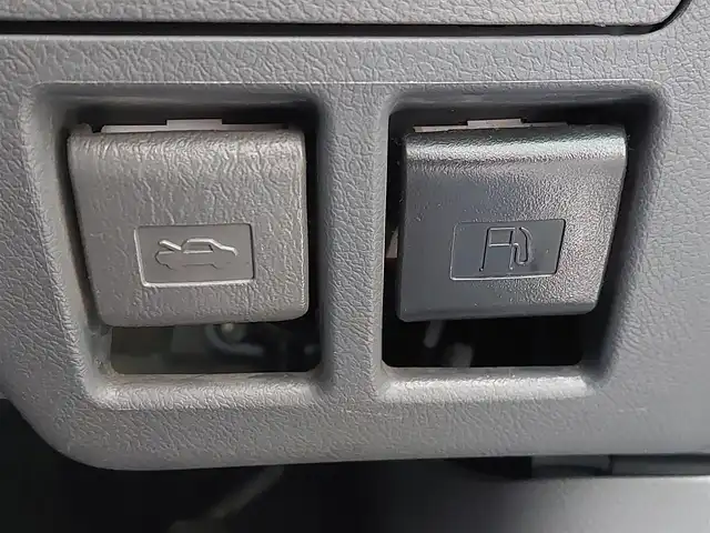 トヨタ ヴォクシー ZS 煌Ⅱ 東京都 2009(平21)年 10.7万km シルバーM 純正ナビ/CD/DVD/TV/Bluetooth/バックカメラ/ビルトインETC/フロントドライブレコーダー/両側パワースライドドア/リヤエアコン/オートライト/スマートキー