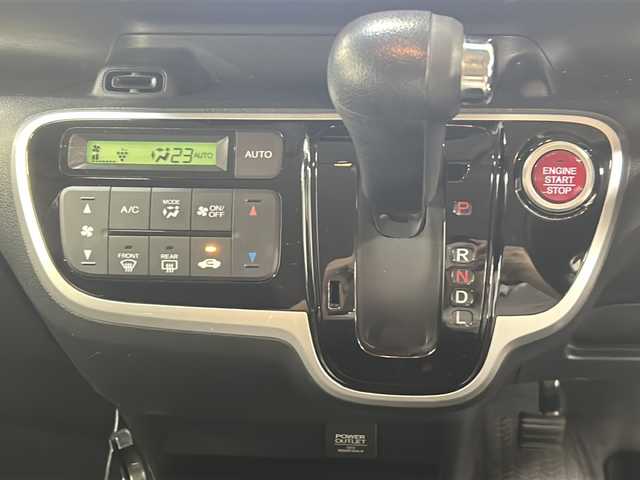 ホンダ Ｎ ＢＯＸ G Lパッケージ 長崎県 2015(平27)年 10万km スマートブラック 社外メモリナビ/（フルセグ/CD/DVD/BTA）/バックカメラ/片側パワースライドドア/ETC/純正フロアマット/チップアップシート/ベンチシート/純正ハロゲンヘッドライト/スマートキー/スペアキー/パワーステアリング/パワーウィンドウ/保証書/取扱説明書