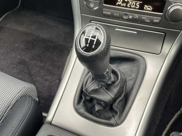 スバル レガシィ ツーリングワゴン 2．0GT スペックB 千葉県 2005(平17)年 5.1万km アークティックホワイトパール ワンオーナー/社外7インチナビ/(フルセグＴＶ/CD/DVD/MD)/バックカメラ/フォグランプ/ウィンカーミラー/電動格納ミラー/純正18インチAW/シートリフター/フロアマット/スペアキー/取扱説明書/保証書