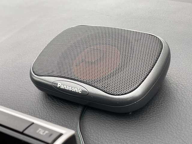 スバル レガシィ ツーリングワゴン 2．0GT スペックB 千葉県 2005(平17)年 5.1万km アークティックホワイトパール ワンオーナー/社外7インチナビ/(フルセグＴＶ/CD/DVD/MD)/バックカメラ/フォグランプ/ウィンカーミラー/電動格納ミラー/純正18インチAW/シートリフター/フロアマット/スペアキー/取扱説明書/保証書