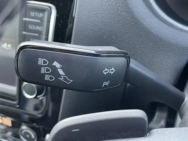 フォルクスワーゲン ポロ ブルーGT 群馬県 2015(平27)年 10.2万km ディープブラックパールエフェクト 純正ディスプレイ（ミラーリンク対応）/Bluetooth/リモコンキー×2/クルーズコントロール/パドルシフト/HIDヘッドライト/ドライブレコーダー