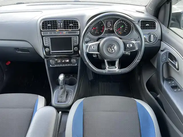 フォルクスワーゲン ポロ ブルーGT 群馬県 2015(平27)年 10.2万km ディープブラックパールエフェクト 純正ディスプレイ（ミラーリンク対応）/Bluetooth/リモコンキー×2/クルーズコントロール/パドルシフト/HIDヘッドライト/ドライブレコーダー