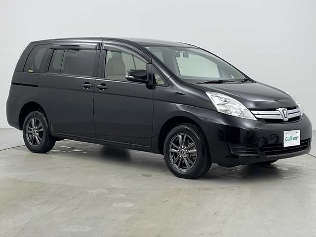 トヨタ アイシス L 道央・札幌 2015(平27)年 2.3万km ブラック ・４WD/・純正ナビ/（CD/DVD/BT/フルセグTV/SD）/・バックカメラ/・片側パワースライドドア/・横滑り防止/・社外ドラレコ/・スマートキー/・プッシュスタート/・スペアキー/・保証書/・取扱説明書