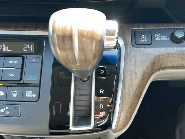 ホンダ ステップワゴン G EX 山形県 2015(平27)年 8.7万km プレミアムディープロッソパール 禁煙車/4WD/クルーズコントロール/ホンダセンシング/アイドリングストップ/純正ナビ/（Bluetooth/CD/DVD/フルセグ)/両側パワースライドドア/寒冷地仕様/バックカメラ/前後ドライブレコーダー/デジタルインナーミラー/わくわくゲート/HIDオートライト/前席シートヒーター/ステアリングスイッチ/ビルトインETC/純正AWサマータイヤ(205/60/R16・5mm)4本積載/電動格納ミラー/ウィンカーミラー/スマートキー/エンジンスターター/ドアバイザー