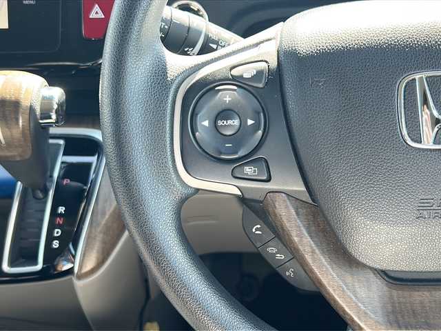 ホンダ ステップワゴン G EX 山形県 2015(平27)年 8.7万km プレミアムディープロッソパール 禁煙車/4WD/クルーズコントロール/ホンダセンシング/アイドリングストップ/純正ナビ/（Bluetooth/CD/DVD/フルセグ)/両側パワースライドドア/寒冷地仕様/バックカメラ/前後ドライブレコーダー/デジタルインナーミラー/わくわくゲート/HIDオートライト/前席シートヒーター/ステアリングスイッチ/ビルトインETC/純正AWサマータイヤ(205/60/R16・5mm)4本積載/電動格納ミラー/ウィンカーミラー/スマートキー/エンジンスターター/ドアバイザー
