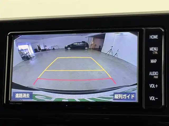 トヨタ Ｃ－ＨＲ G 福岡県 2019(平31)年 3万km ブラックマイカ 純正ナビ（フルセグＴＶ）　/バックカメラ　/ビルトインＥＴＣ　/レーダークルーズコントロール　/コーナーセンサー　/衝突軽減ブレーキ　/レーンキープ　/ＢＳＭ　/ハーフレザーシート　/シートヒーター　/純正１８インチＡＷ　/ＬＥＤ