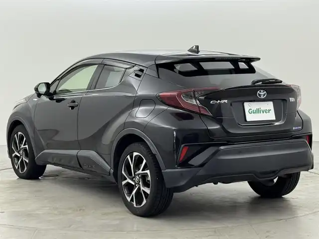 トヨタ Ｃ－ＨＲ G 福岡県 2019(平31)年 3万km ブラックマイカ 純正ナビ（フルセグＴＶ）　/バックカメラ　/ビルトインＥＴＣ　/レーダークルーズコントロール　/コーナーセンサー　/衝突軽減ブレーキ　/レーンキープ　/ＢＳＭ　/ハーフレザーシート　/シートヒーター　/純正１８インチＡＷ　/ＬＥＤ