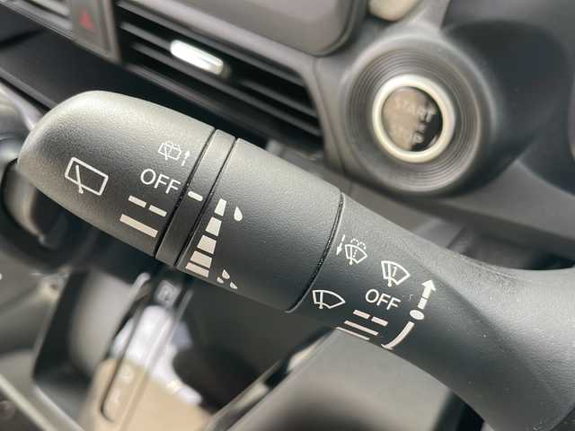 日産 デイズ X 岩手県 2020(令2)年 2.5万km スターリングシルバーM 社外SDナビ/AM/FM/CD/DVD/Bluetooth/フルセグTV/バックカメラ/ETC/ドライブレコーダー/衝突被害軽減ブレーキ/横滑り防止装置/アイドリングストップ/オートライト/フォグランプ/スマートキー/プッシュスタート/電動格納ミラー/純正14インチAW/純正フロアマット/純正ドアバイザー/保証書/取扱説明書