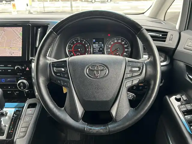 トヨタ アルファード S Cパッケージ 愛知県 2020(令2)年 2.5万km ホワイトパールクリスタルシャイン ワンオーナー/純正メモリナビ(FM/AM/CD/DVD/BT/USB/Miracast)/トヨタセーフティーセンス/ ・プリクラッシュセーフティー/ ・レーントレーシングアシスト/ ・クリアランスソナー/ ・パーキングサポートブレーキ/ ・ロードサインアシスト/ ・レーダークルーズコントロール/純正フリップダウンモニター/モデリスタエアロ/カーテシランプ/バックカメラ/クリアランスソナー・コーナーセンサー/ドライブレコーダー/レザーシート/パワーシート/シートヒーター・エアシート/ハンドルヒーター/オッドマン/パワーバックドア/両側パワースライドドア/100V充電/三眼LEDヘッドライト/フォグランプ/モデリスタAW20インチ/電動格納ミラー/nanoe/純正フロアマット/ETC/ドアバイザー/プッシュスタート/スマートキー・スペアキー１本/ステアリングリモコン/ハンズフリー/ABS/取扱説明書・保証書