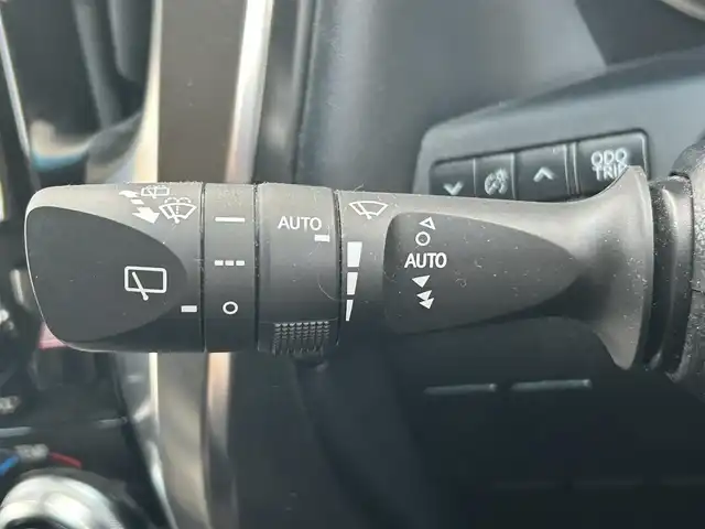 トヨタ アルファード S Cパッケージ 愛知県 2020(令2)年 2.5万km ホワイトパールクリスタルシャイン ワンオーナー/純正メモリナビ(FM/AM/CD/DVD/BT/USB/Miracast)/トヨタセーフティーセンス/ ・プリクラッシュセーフティー/ ・レーントレーシングアシスト/ ・クリアランスソナー/ ・パーキングサポートブレーキ/ ・ロードサインアシスト/ ・レーダークルーズコントロール/純正フリップダウンモニター/モデリスタエアロ/カーテシランプ/バックカメラ/クリアランスソナー・コーナーセンサー/ドライブレコーダー/レザーシート/パワーシート/シートヒーター・エアシート/ハンドルヒーター/オッドマン/パワーバックドア/両側パワースライドドア/100V充電/三眼LEDヘッドライト/フォグランプ/モデリスタAW20インチ/電動格納ミラー/nanoe/純正フロアマット/ETC/ドアバイザー/プッシュスタート/スマートキー・スペアキー１本/ステアリングリモコン/ハンズフリー/ABS/取扱説明書・保証書