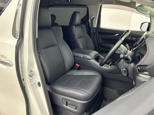 トヨタ アルファード S Cパッケージ 三重県 2020(令2)年 2.5万km ホワイトパールクリスタルシャイン /禁煙車//ナビ機能付き純正9インチディスプレイオーディオ//モデリスタエアロ(F)//純正12.1インチフリップダウンモニター//モデリスタ20インチAW//CD・DVDデッキ//両側パワースライドドア//電動リアゲート//100V電源//DN席シートベンチレーション//DN席パワーシート//シートメモリー//トヨタセーフティセンス//衝突軽減ブレーキ//レーントレーシングアシスト//レーダークルーズコントロール//パーキングサポートブレーキ//ロードサインアシスト//前後クリアランスソナー//社外前後ドライブレコーダー//サイドカーテンエアバッグ//バックカメラ