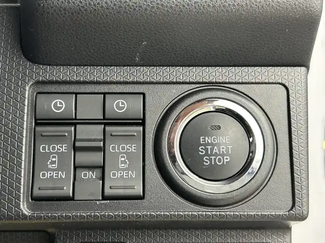 ダイハツ タント カスタム RS 千葉県 2023(令5)年 0.8万km シャイニングホワイトパール 禁煙車/スマートアシスト　/両側電動スライドドア　/ＬＥＤヘッドライト（オートライト機能付）　/フォグランプ　/シートヒーター　/社外オーディオ　/アイドリングストップ　/プッシュスタート　/電動パーキングブレーキ　/オートホールド/社外フロアマット/電動格納サイドミラー/リアサンシェード/ISOFIX/運転席シートリフター/ウィンカーミラー/前後コーナーセンサー