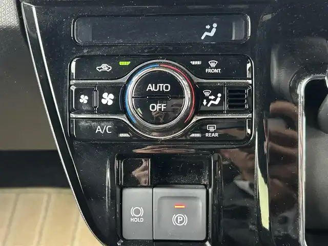 ダイハツ タント カスタム RS 千葉県 2023(令5)年 0.8万km シャイニングホワイトパール 禁煙車/スマートアシスト　/両側電動スライドドア　/ＬＥＤヘッドライト（オートライト機能付）　/フォグランプ　/シートヒーター　/社外オーディオ　/アイドリングストップ　/プッシュスタート　/電動パーキングブレーキ　/オートホールド/社外フロアマット/電動格納サイドミラー/リアサンシェード/ISOFIX/運転席シートリフター/ウィンカーミラー/前後コーナーセンサー