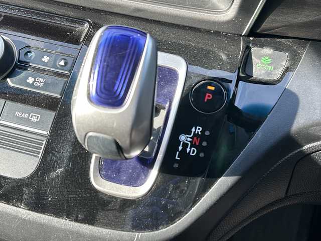 ホンダ フリード ハイブリット G ホンダセンシング 長野県 2018(平30)年 6万km ブルーホライゾンM ・純正メモリナビ/(Bluetooth/DVD/CD/フルセグTV)/・バックカメラ/・ビルトインETC/・クルーズコントロール/・社外前後ドライブレコーダー/・純正フロアマット/・両側パワースライドドア/・純正15インチアルミホイール/・前後コーナーセンサー/・レーンキープアシスト/・LEDヘッドライト