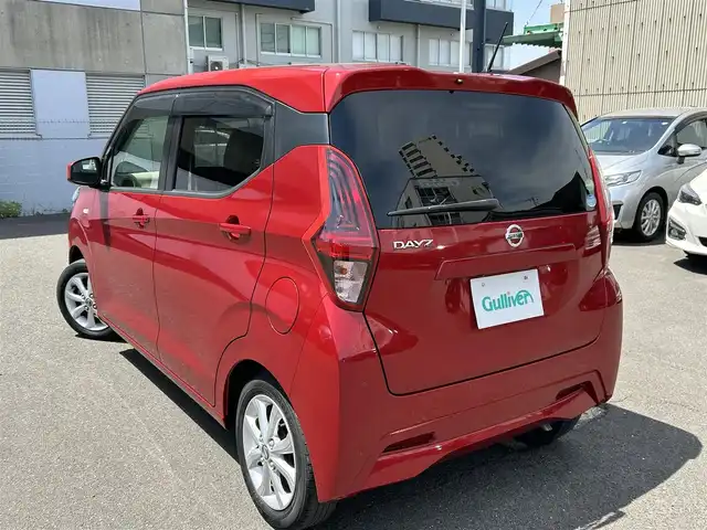 日産 デイズ X 島根県 2020(令2)年 5.3万km スパークリングレッドM 純正メモリナビ/フルセグテレビ/Bluetoothオーディオ/バックカメラ/前方ドライブレコーダー/エマージェンシーブレーキ/コーナーセンサー/アイドリングストップ/ETC/スマートキー/プッシュスタート/ドアバイザー/純正フロアマット