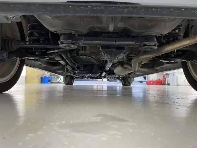 ホンダ Ｎ ＢＯＸ カスタム G ターボパッケージ 滋賀県 2013(平25)年 5.8万km クリスタルブラックパール 禁煙車/社外ナビ/（フルセグTV/Bluetooth/CD/DVD/SD/USB)/両側パワースライドドア/ステアリングスイッチ/本革巻ステアリング/クルーズコントロール/パドルシフト/スマートキー/スペアキー/オートライト/電動格納ミラー/ＥＴＣ/プッシュスタート/純正15インチアルミホイール/純正フロアマット