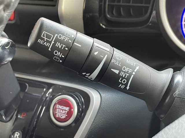 ホンダ Ｎ ＢＯＸ カスタム G ターボパッケージ 滋賀県 2013(平25)年 5.8万km クリスタルブラックパール 禁煙車/社外ナビ/（フルセグTV/Bluetooth/CD/DVD/SD/USB)/両側パワースライドドア/ステアリングスイッチ/本革巻ステアリング/クルーズコントロール/パドルシフト/スマートキー/スペアキー/オートライト/電動格納ミラー/ＥＴＣ/プッシュスタート/純正15インチアルミホイール/純正フロアマット