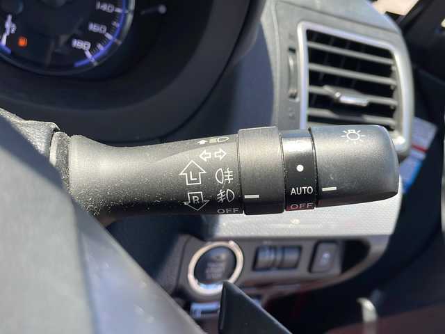 スバル レヴォーグ 2．0GT－S アイサイト 新潟県 2014(平26)年 9万km ライトニングレッド 社外ナビ（Bluetooth/DTV/FM/AM）/衝突軽減装置　/レーダークルーズコントロール　/ＥＴＣ　/フルセグテレビ/ハーフレザーシート　/パワーシート/キーオートライト　/オートエアコン　/ＬＥＤヘッドライト/パドルシフト/クリアランスソナー/純正１８インチアルミ/シガーソケット/ドアバイザー/フォグランプ/電動格納ウィンカーミラー