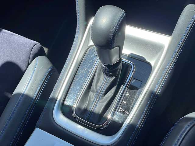 スバル レヴォーグ 2．0GT－S アイサイト 新潟県 2014(平26)年 9万km ライトニングレッド 社外ナビ（Bluetooth/DTV/FM/AM）/衝突軽減装置　/レーダークルーズコントロール　/ＥＴＣ　/フルセグテレビ/ハーフレザーシート　/パワーシート/キーオートライト　/オートエアコン　/ＬＥＤヘッドライト/パドルシフト/クリアランスソナー/純正１８インチアルミ/シガーソケット/ドアバイザー/フォグランプ/電動格納ウィンカーミラー