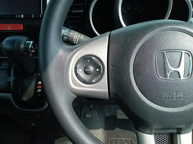 ホンダ Ｎ ＢＯＸ カスタム G Lパッケージ 福井県 2012(平24)年 10.2万km クリスタルブラックパール ４WD/純正14インチAW/両側パワースライドドア/キセノンヘッドライト/Fフォグ/ETC/パイオニア7インチメモリナビ/フルセグテレビ/横滑り防止装置/盗難防止装置/ダブルエアバッグ/アイドリングストップ/純正フロアマット/スマートキー