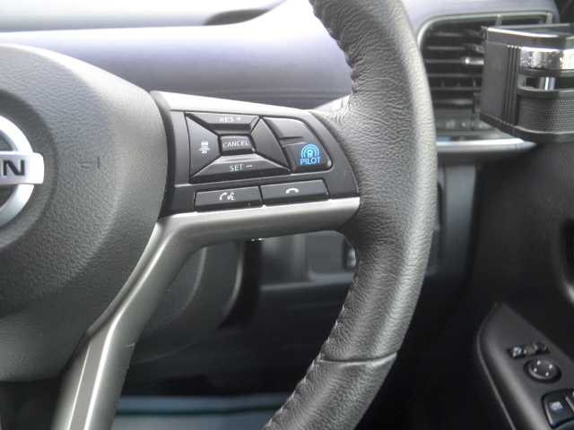 日産 セレナ ハイウェイスター V 宮城県 2021(令3)年 3.2万km ブリリアントホワイトパール /　1オーナー/　純正メモリーナビ/　フルセグTV/　Bluetooth/　全方位モニター/　ETC/　前後ドライブレコーダー/　純正エンジンスターター/　両側電動スライドドア/　LEDヘッドライト/　LEDフォグランプ/　プロパイロット/　エマージェンシーブレーキ/　インテリジェントLI/　ブラインドスポットモニター/　クルーズコントロール/　純正16インチAW/　フロアマット/　ドアバイザー/　スマートキー2個/