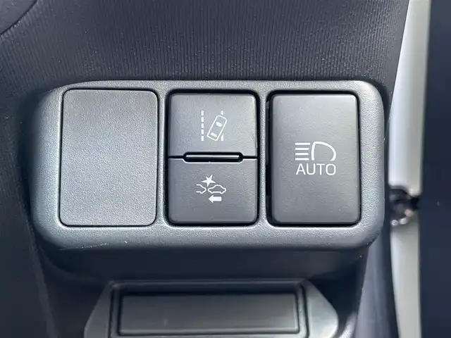 トヨタ アクア S スタイルブラック 岡山県 2019(令1)年 0.7万km ホワイトパールクリスタルシャイン EVモード/フルセグテレビ/バックカメラ　全周囲/ビルトインETC/プッシュスタート/純正フロアマット/純正アルミ/スマートキー/レーンキープアシスト/衝突軽減システム/LEDライト