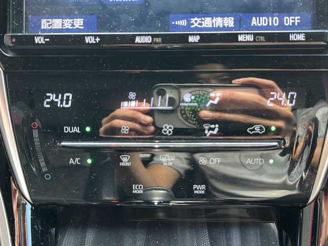 トヨタ ハリアー プレミアム 広島県 2019(平31)年 5.6万km ホワイトパールクリスタルシャイン モデリスタエアロ/純正ナビ/【Bluetooth/CD/DVD/U/フルセグTV/AM/FM】/バックカメラ/LEDヘッドライト/ハーフレザーシート/D席パワーシート/純正ドライブレコーダー/ETC/トヨタセーフティセンス/・プリクラッシュセーフティ/・レーントレーシングアシスト/・レーンディパーチャーアラート/・レーダークルーズコントロール/・アダプティブハイビームシステム　オートマチックハイビーム/・発進遅れ告知機能/電動パーキングブレーキ/パワーバックドア/オートブレーキホールド/プッシュスタート/スマートキー/スペアキー/ステアリングリモコン/ドアバイザー/純正フロアマット/ステアリングスイッチ