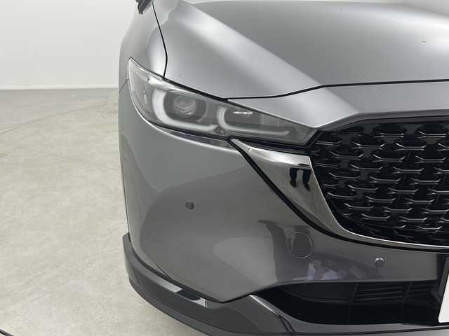 マツダ ＣＸ－５ XD スポーツアピアランス 大阪府 2021(令3)年 3万km マシーングレープレミアムM 【特別装備】/クルージング＆トラフィック・サポート/電動格納リモコン式カラードドアミラー：グロスブラック/フロント＆リアバンパーガーニッシュ/クラッディング／ボディロアガーニッシュ/マフラーカッター（大径）/ＬＥＤ室内照明／オーバーヘッドコンソール/(装備)/・ダウンライト／バニティミラー照明）/ワイヤレス充電（Ｑｉ）/・２２５／５５Ｒ１９タイヤ＆１９インチアルミホイール（ブラックメタリック塗装）（ＳｐｏｒｔｓＡｐｐｅａｒａｎｃｅ専用）/・デコレーションパネル（インパネ／ドアトリム）：ハニカムブラック／サテンクロームメッキ/・シグネチャーウイング（ブラッククローム）/・フロントグリルアクセント（クラシックレッド）/・純正ナビ/TV/ブルートゥース/AM/FM/・全方位カメラ/・前席パワーシート/・電動リアゲート/・電動パーキング/（i-ACTIVSENSE）/・認知/車線逸脱警報/BSM/LKA/SBS/SCBS/・ドライバーアクションアラート/速度標識認識/・アクティブLED/ステアリングヒーター/ドライブレコーダーZPR-075/スペアキー/パドルシフト/ETC