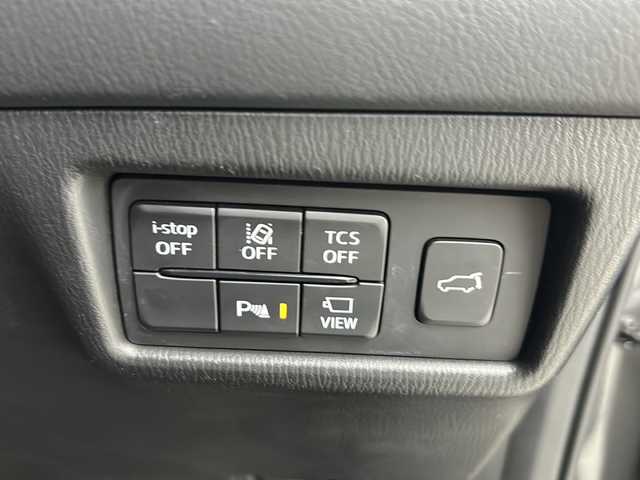 マツダ ＣＸ－５ XD スポーツアピアランス 大阪府 2021(令3)年 3万km マシーングレープレミアムM 【特別装備】/クルージング＆トラフィック・サポート/電動格納リモコン式カラードドアミラー：グロスブラック/フロント＆リアバンパーガーニッシュ/クラッディング／ボディロアガーニッシュ/マフラーカッター（大径）/ＬＥＤ室内照明／オーバーヘッドコンソール/(装備)/・ダウンライト／バニティミラー照明）/ワイヤレス充電（Ｑｉ）/・２２５／５５Ｒ１９タイヤ＆１９インチアルミホイール（ブラックメタリック塗装）（ＳｐｏｒｔｓＡｐｐｅａｒａｎｃｅ専用）/・デコレーションパネル（インパネ／ドアトリム）：ハニカムブラック／サテンクロームメッキ/・シグネチャーウイング（ブラッククローム）/・フロントグリルアクセント（クラシックレッド）/・純正ナビ/TV/ブルートゥース/AM/FM/・全方位カメラ/・前席パワーシート/・電動リアゲート/・電動パーキング/（i-ACTIVSENSE）/・認知/車線逸脱警報/BSM/LKA/SBS/SCBS/・ドライバーアクションアラート/速度標識認識/・アクティブLED/ステアリングヒーター/ドライブレコーダーZPR-075/スペアキー/パドルシフト/ETC