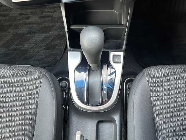 ホンダ フィット 13G Sパッケージ 東京都 2014(平26)年 1.8万km クリスタルブラックパール ワンオーナー/社外SDナビ/フルセグテレビ/バックカメラ/Bluetooth接続/DVD/CD再生/アイドリングストップ/プッシュスタート/ETC/オートライト/オートエアコン/プライバシーガラス/パワーウィンドウ/スペアキー/保証書＆取扱説明書付き