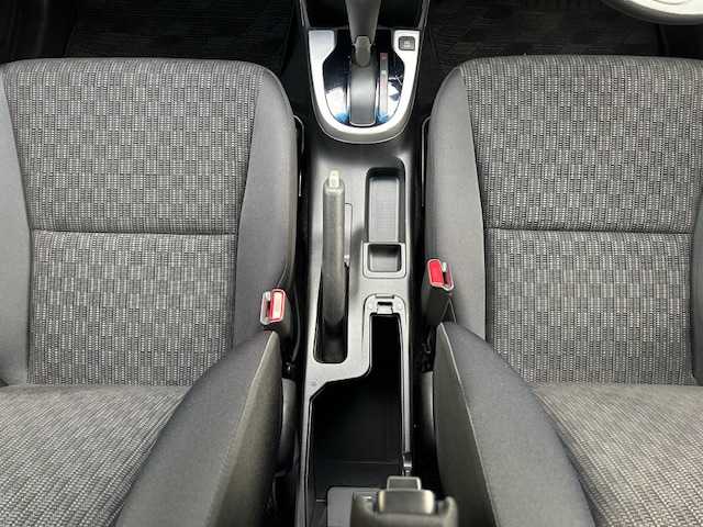 ホンダ フィット 13G Sパッケージ 東京都 2014(平26)年 1.8万km クリスタルブラックパール ワンオーナー/社外SDナビ/フルセグテレビ/バックカメラ/Bluetooth接続/DVD/CD再生/アイドリングストップ/プッシュスタート/ETC/オートライト/オートエアコン/プライバシーガラス/パワーウィンドウ/スペアキー/保証書＆取扱説明書付き