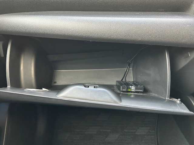 ホンダ フィット 13G Sパッケージ 東京都 2014(平26)年 1.8万km クリスタルブラックパール ワンオーナー/社外SDナビ/フルセグテレビ/バックカメラ/Bluetooth接続/DVD/CD再生/アイドリングストップ/プッシュスタート/ETC/オートライト/オートエアコン/プライバシーガラス/パワーウィンドウ/スペアキー/保証書＆取扱説明書付き