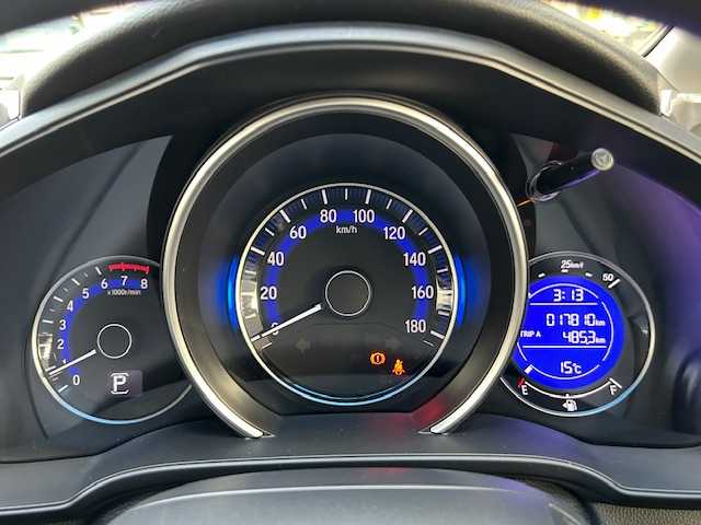 ホンダ フィット 13G Sパッケージ 東京都 2014(平26)年 1.8万km クリスタルブラックパール ワンオーナー/社外SDナビ/フルセグテレビ/バックカメラ/Bluetooth接続/DVD/CD再生/アイドリングストップ/プッシュスタート/ETC/オートライト/オートエアコン/プライバシーガラス/パワーウィンドウ/スペアキー/保証書＆取扱説明書付き