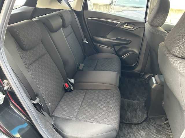 ホンダ フィット 13G Sパッケージ 東京都 2014(平26)年 1.8万km クリスタルブラックパール ワンオーナー/社外SDナビ/フルセグテレビ/バックカメラ/Bluetooth接続/DVD/CD再生/アイドリングストップ/プッシュスタート/ETC/オートライト/オートエアコン/プライバシーガラス/パワーウィンドウ/スペアキー/保証書＆取扱説明書付き