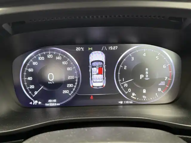 ボルボ ＸＣ４０ B4 モメンタム 愛知県 2020(令2)年 4.9万km パール 純正ナビ/・Bluetooth/・フルセグTV/・AM/FM/・HDD/全方位カメラ/ETC/BSM/ドライブレコーダー/シートヒーター/ステアリングヒーター/電子パーキングサポート/ブレーキホールド/ルーフレール/メモリーシート/LEDライト/電動格納ミラー/純正18インチAW/スマートキー/フロアマット