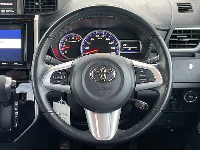 トヨタ ルーミー カスタムG 茨城県 2019(令1)年 5.3万km パールホワイトⅢ 純正9型ナビ/Bluetooth/フルセグTV/バックカメラ/両側パワースライドドア/クリアランスソナー/アイドリングストップ/横滑り防止装置/衝突軽減システム/クルーズコントロール/ドライブレコーダー/ビルトインETC2.0/オートライト/オートマチックハイビーム/LEDヘッドライト/コーナーセンサー/純正15インチアルミホイール/純正フロアマット/ウォークスルー/スマートキー/プッシュスタート