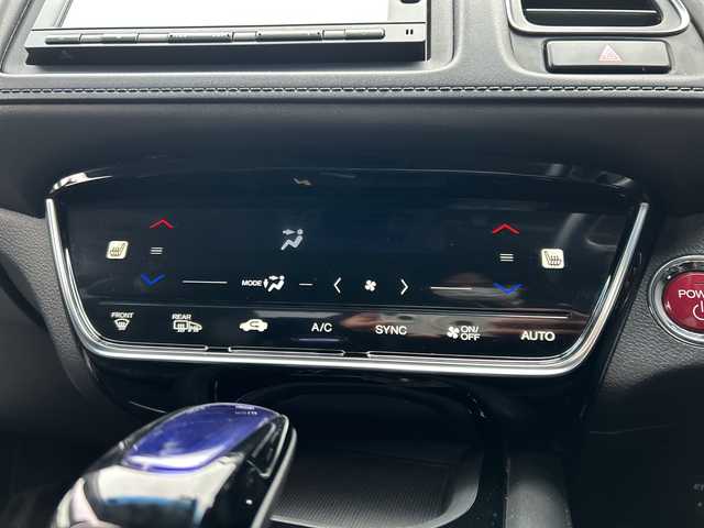 ホンダ ヴェゼル ハイブリッド 富山県 2016(平28)年 4.7万km パール 純正メモリーナビ/【CD/DVD/BT/USB/SD/ipod/フルセグTV】/バックカメラ/ホンダセンシング/クルーズコントロール/レーンキープアシスト/衝突軽減ブレーキ/デジタルインナーミラー/ルーフレール/純正フロアマット/純正１７インチアルミホイール　/ビルトインＥＴＣ/ドライブレコーダー/スマートキー