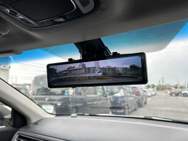 ホンダ ヴェゼル ハイブリッド 富山県 2016(平28)年 4.7万km パール 純正メモリーナビ/【CD/DVD/BT/USB/SD/ipod/フルセグTV】/バックカメラ/ホンダセンシング/クルーズコントロール/レーンキープアシスト/衝突軽減ブレーキ/デジタルインナーミラー/ルーフレール/純正フロアマット/純正１７インチアルミホイール　/ビルトインＥＴＣ/ドライブレコーダー/スマートキー