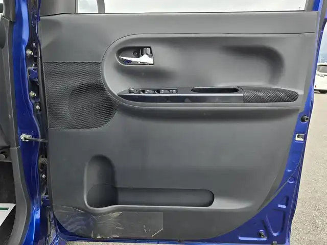 ダイハツ タント カスタム RS トップED SAⅡ 鹿児島県 2016(平28)年 6.4万km ディープブルークリスタルマイカ 純正後席フリップダウンモニター　/ビルトインＥＴＣ　/両側パワースライドドア　/バックカメラ　/純正ＳＤナビ（ＮＳＺＮ－Ｘ６６Ｄ－Ｔ３）　/Ｂｌｕｅｔｏｏｔｈオーディオ　/ハーフレザーシート　/コーナーセンサー/プッシュスタート/スマートキー/BALMINUMアルミホイール(14インチ)/横滑り防止装置/衝突被害軽減システム/ターボ車/ワンオーナー/エアバッグ(W＋サイド)