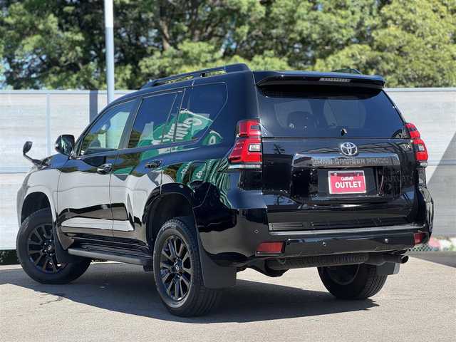 トヨタ ランドクルーザー プラド TX-L 70thアニバーサリーLTD 三重県 2022(令4)年 3.3万km ブラック ワンオーナー/ムーンルーフ/ブラックルーフレール/セーフティセンス/アルパインメモリナビ・地デジTV/・DVD/CD/・Bluetooth/バックカメラ/クリアランスソナー/レーンディパーチャーアラート/レーダークルーズコントロール/サドルタン革シート/・前席パワーシート/・前席快適温熱シート/電動格納シート(3列目)/ビルトインETC/純正18インチアルミホイール/LEDヘッドランプ/・オートライト/オートマチックハイビーム/LEDフォグランプ/プッシュエンジンスタート/スマートキー×2/新車時保証書/取扱説明書