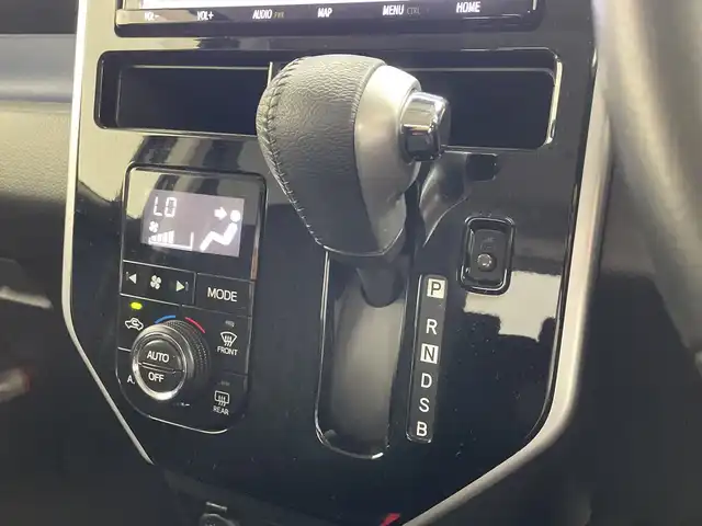 トヨタ ルーミー カスタムG 群馬県 2020(令2)年 7.9万km ブラックマイカメタリック 純正９型ナビ　バックカメラ　シートヒーター　両側電動スライドドア　衝突被害軽減ブレーキ　クルーズコントロール　ビルトインＥＴＣ　ドラレコ　ＬＥＤライト　オートハイビーム　スマートキー