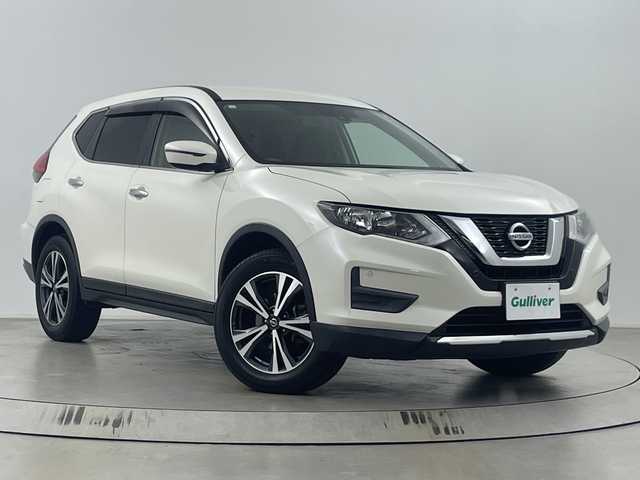 日産 エクストレイル 20X 埼玉県 2018(平30)年 5.2万km ブリリアントホワイトパール 純正ナビ/　（FM/AM/BT/AUX/iPod/HDMI/CD/DVD）/プッシュスタート/パワーバックドア/ビルトインETC/フルセグテレビ/バックカメラ/エマージェンシーブレーキ/ヒーテッドドアミラー/純正フロアマット、/ダウンヒルアシストコントロール/ハーフレザーシート