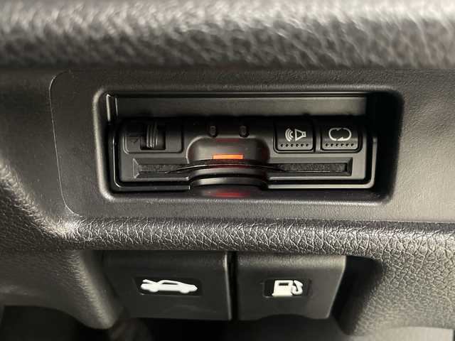 日産 エクストレイル 20X 埼玉県 2018(平30)年 5.2万km ブリリアントホワイトパール 純正ナビ/　（FM/AM/BT/AUX/iPod/HDMI/CD/DVD）/プッシュスタート/パワーバックドア/ビルトインETC/フルセグテレビ/バックカメラ/エマージェンシーブレーキ/ヒーテッドドアミラー/純正フロアマット、/ダウンヒルアシストコントロール/ハーフレザーシート