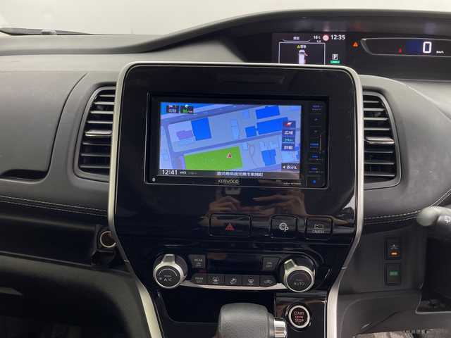 日産 セレナ ハイウェイスターVセレクションⅡ 鹿児島県 2018(平30)年 6万km ダイヤモンドブラック 社外ナビ/（CD/DVD/BT/フルセグTV）/アラウンドビューモニター/プロパイロット/インテリジェントルームミラー/エマージェンシーブレーキ/レーンキープアシスト/電動パーキングブレーキ/オートホールド機能/両側パワースライドドア/リアサンシェード/シートバックテーブル/ドライブレコーダー/スマートキー/プッシュスタート