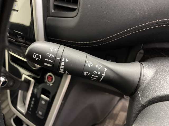 日産 セレナ ハイウェイスターVセレクションⅡ 鹿児島県 2018(平30)年 6万km ダイヤモンドブラック 社外ナビ/（CD/DVD/BT/フルセグTV）/アラウンドビューモニター/プロパイロット/インテリジェントルームミラー/エマージェンシーブレーキ/レーンキープアシスト/電動パーキングブレーキ/オートホールド機能/両側パワースライドドア/リアサンシェード/シートバックテーブル/ドライブレコーダー/スマートキー/プッシュスタート