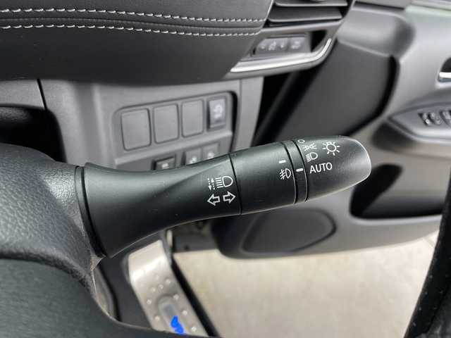 日産 セレナ ハイウェイスターVセレクションⅡ 鹿児島県 2018(平30)年 6万km ダイヤモンドブラック 社外ナビ/（CD/DVD/BT/フルセグTV）/アラウンドビューモニター/プロパイロット/インテリジェントルームミラー/エマージェンシーブレーキ/レーンキープアシスト/電動パーキングブレーキ/オートホールド機能/両側パワースライドドア/リアサンシェード/シートバックテーブル/ドライブレコーダー/スマートキー/プッシュスタート