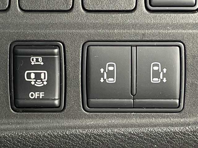 日産 セレナ ハイウェイスターVセレクションⅡ 鹿児島県 2018(平30)年 6万km ダイヤモンドブラック 社外ナビ/（CD/DVD/BT/フルセグTV）/アラウンドビューモニター/プロパイロット/インテリジェントルームミラー/エマージェンシーブレーキ/レーンキープアシスト/電動パーキングブレーキ/オートホールド機能/両側パワースライドドア/リアサンシェード/シートバックテーブル/ドライブレコーダー/スマートキー/プッシュスタート