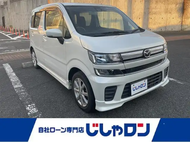 マツダ フレア ハイブリッド XS 福岡県 2017(平29)年 9.3万km ピュアホワイトP (株)IDOMが運営する【じしゃロン八幡西店】の自社ローン専用車両になります。こちらは現金またはオートローンご利用時の価格です。自社ローンご希望の方は別途その旨お申付け下さい/社外ナビ/(Bluetooth/CD/DVD/SD/ipod/フルセグTV)/衝突軽減ブレーキ/車線逸脱防止機能/横滑り防止装置/ヘッドアップディスプレイ/前方ドライブレコーダー/ステアリングスイッチ/バックカメラ/D席ヒートシーター/純正14インチアルミホイール/スペアキー一本/スマートキー