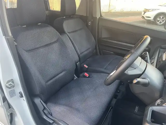 マツダ フレア ハイブリッド XS 福岡県 2017(平29)年 9.3万km ピュアホワイトP (株)IDOMが運営する【じしゃロン八幡西店】の自社ローン専用車両になります。こちらは現金またはオートローンご利用時の価格です。自社ローンご希望の方は別途その旨お申付け下さい/社外ナビ/(Bluetooth/CD/DVD/SD/ipod/フルセグTV)/衝突軽減ブレーキ/車線逸脱防止機能/横滑り防止装置/ヘッドアップディスプレイ/前方ドライブレコーダー/ステアリングスイッチ/バックカメラ/D席ヒートシーター/純正14インチアルミホイール/スペアキー一本/スマートキー